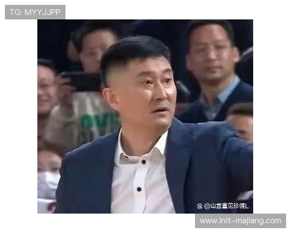 广东球迷嘉年华互动，杜锋高喊总冠军口号